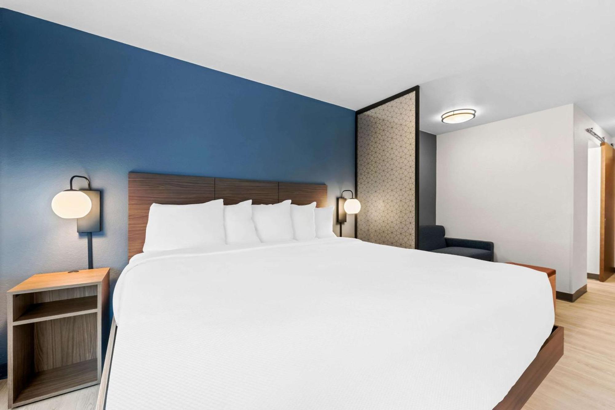 Everhome Suites Fayetteville Near Fort Bragg Экстерьер фото
